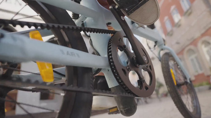 Belt-driven e-bike ADO air 28
